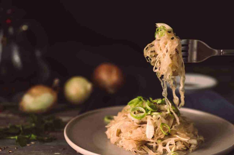 zuurkoolstampot gemaakt in de slowcooker